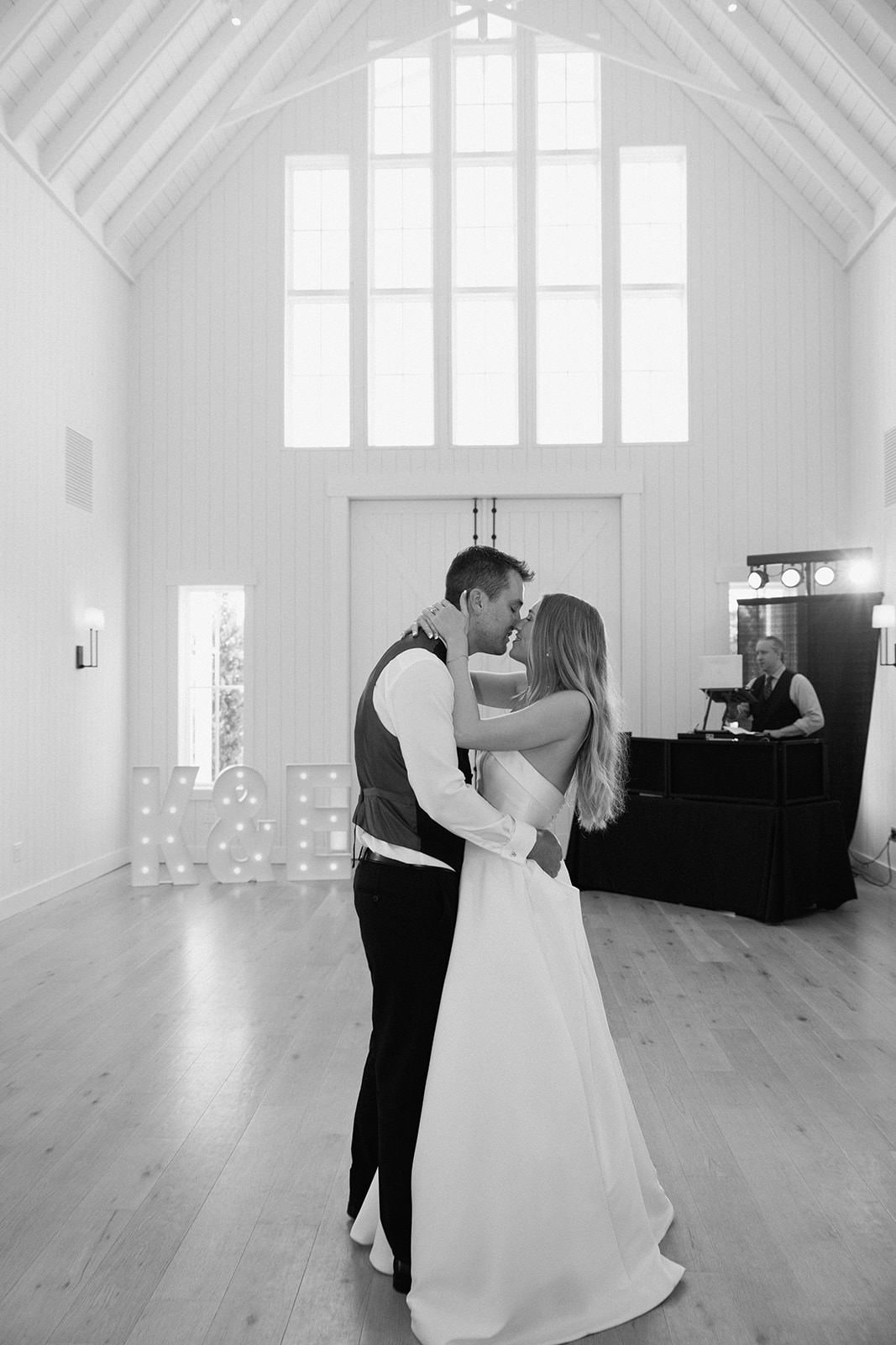 redeemed farm wedding