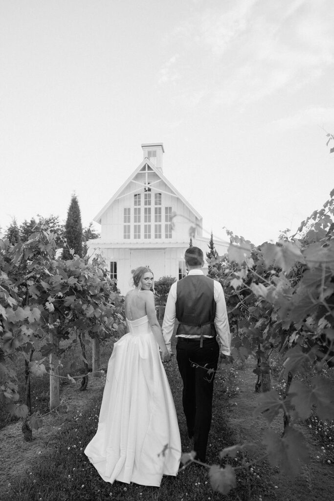 redeemed farm wedding