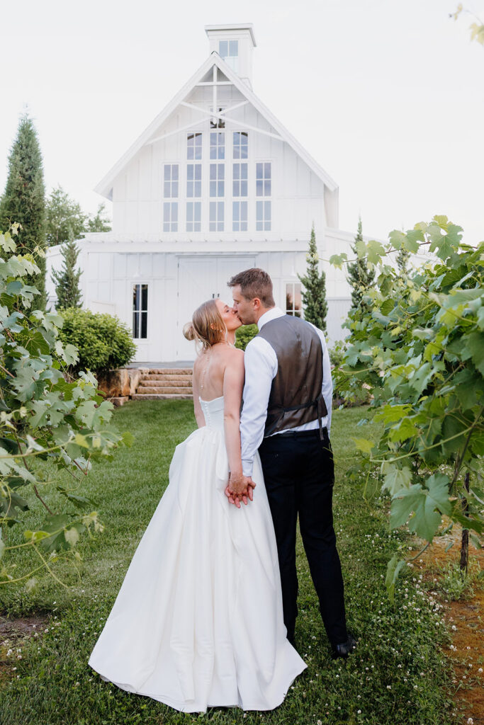 redeemed farm wedding