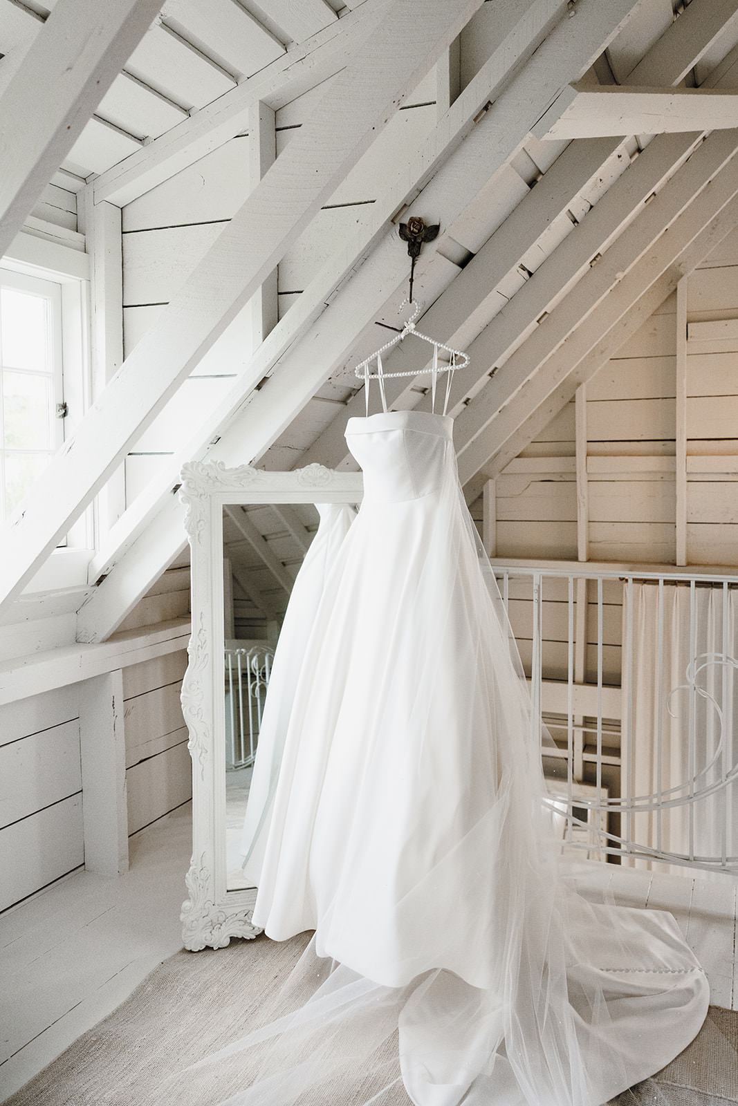 redeemed farm wedding