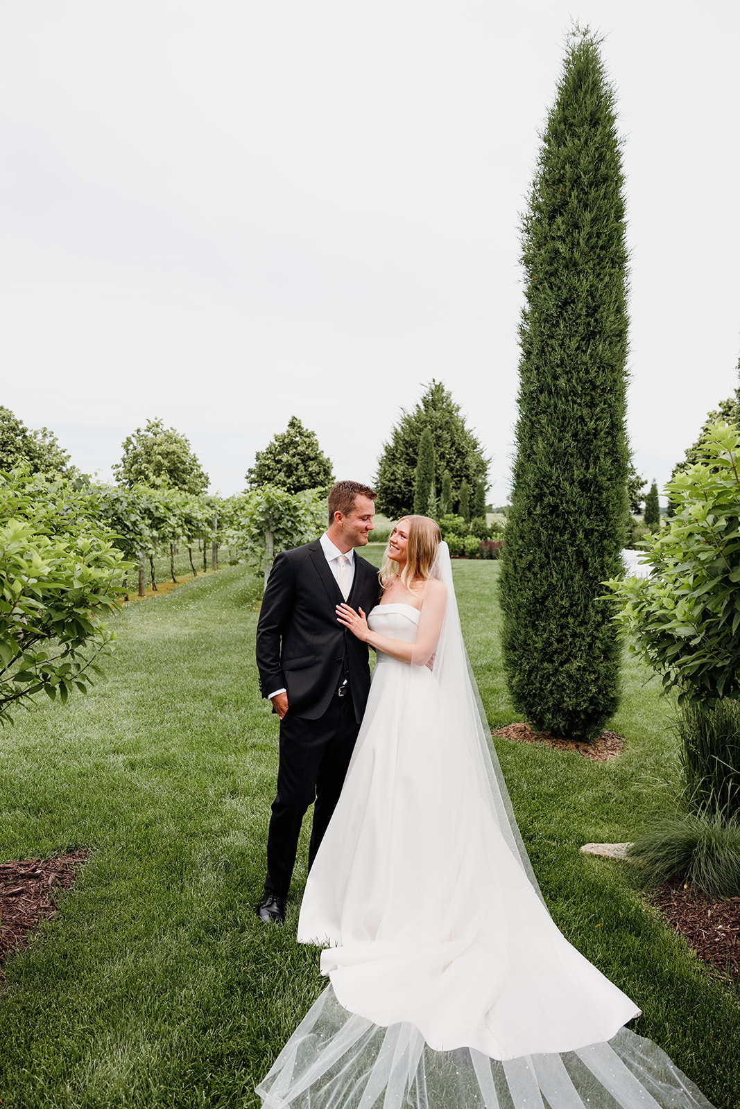 redeemed farm wedding