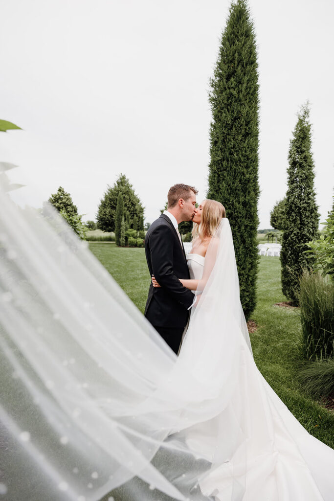 redeemed farm wedding