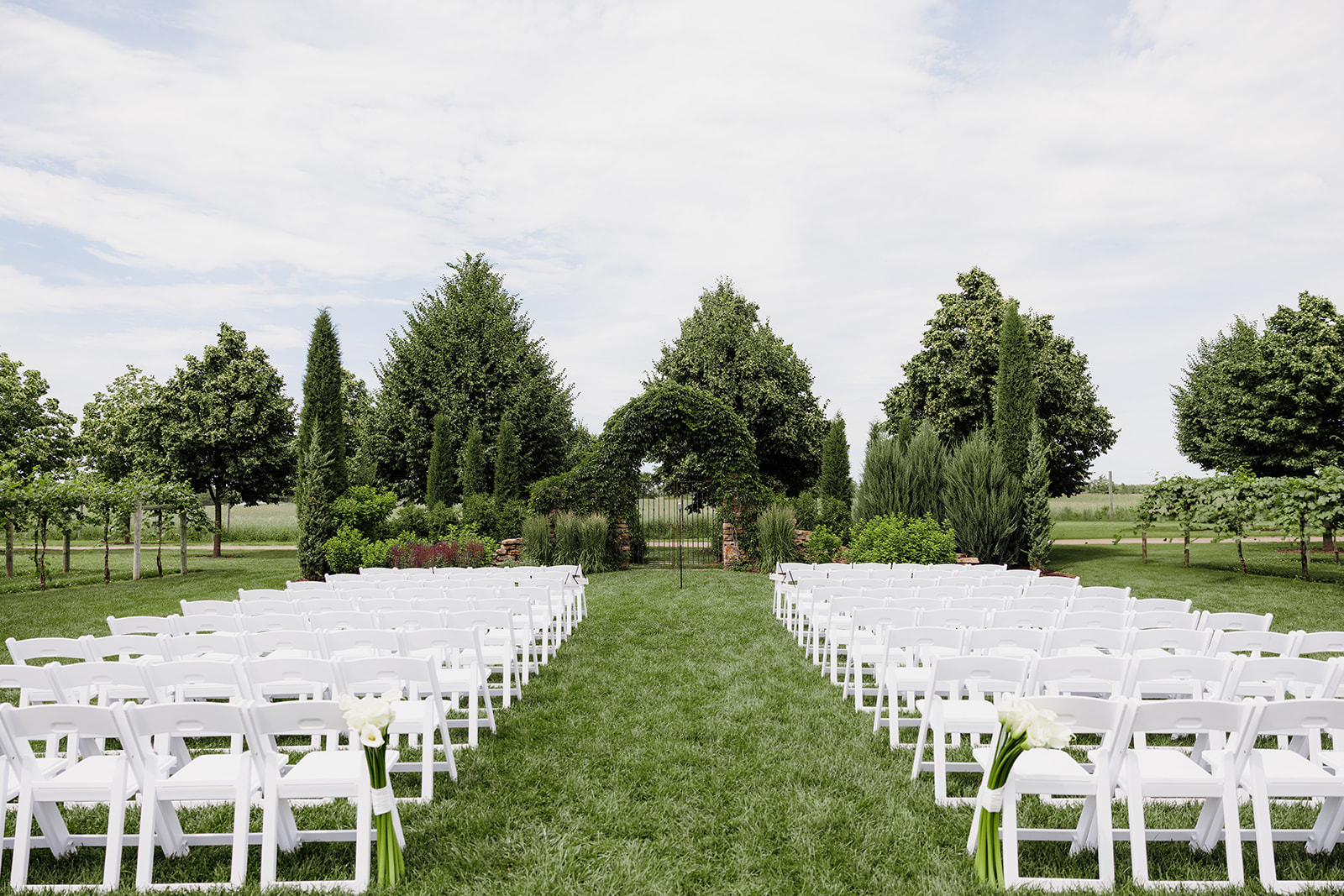 redeemed farm wedding